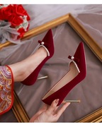 中式婚鞋2022年春秋秀禾服婚纱，两穿新娘鞋结婚法式红色高跟鞋