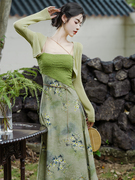 新中式改良绿色系带收腰印花吊带裙+针织开衫两件套小清新度假裙