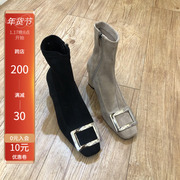 现韩国女鞋22秋欧美气质，金属方扣绒面，显瘦拼接侧拉链方跟弹力短靴