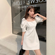 白色连衣裙女夏2023气质，方领泡泡袖显瘦赫本风，小黑裙子