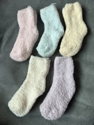 儿童袜子加厚珊瑚绒糖果，色睡眠袜中筒秋冬款松口