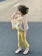 女童夏装韩版碎花吊带衫套装，2023女宝宝洋气小背心喇叭裤两件套潮