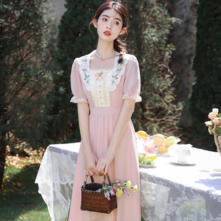 春季短袖粉红色连衣裙田园风，甜美清新中，长裙女