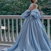 一字肩蓝色在逃公主风主题婚纱影楼服装情侣外景拍照摄影拖尾礼服