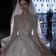 辰光长袖主婚纱2022秋季新娘，复古拖尾v领法式小个子婚纱