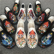 一脚蹬中国风帆布鞋，男老北京刺绣潮流板鞋情侣，款社会鞋子百搭