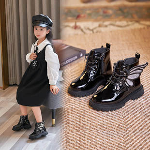女孩马丁靴2022秋冬季时尚儿童靴子英伦风女童鞋工装翅膀短靴