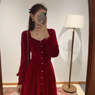 新年礼服回门本命年时尚红色，订婚金丝绒连衣裙，秋冬季2023