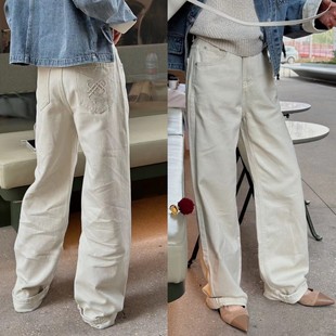 欧洲站2024春季韩系甜美高腰，一粒扣后口袋，立体花纹米白色牛仔裤潮