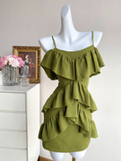法式复古绿色吊带连衣裙，女2023夏季名媛气质小个子性感短裙子