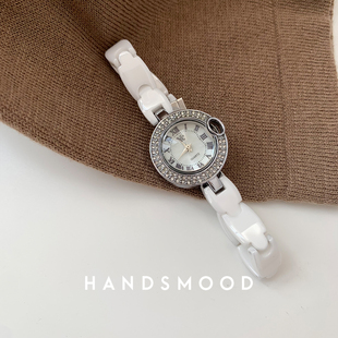 handsmood陶瓷白气质(白气质)镶钻圆形，贝母面手表，高级感精致女士腕表332