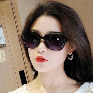 2024时尚太阳眼镜女士防紫外线墨镜复古个性，网红大框显瘦眼镜