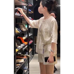 新中式白色雪纺衬衫时尚套装女2024春夏季高腰，阔腿短裤两件套