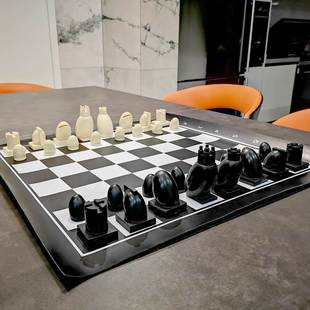 个性版国际象棋 黑白棋子成人高档皮棋盘儿童学生 手提袋西洋