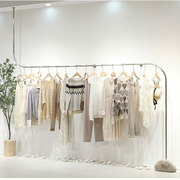 服装店展示架上墙创意，不锈钢女装店铺简约落地式挂衣架陈列架货架