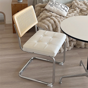 实木藤编法式奶油风，餐椅家用中古白色餐桌椅设计师瓦西里化妆椅子