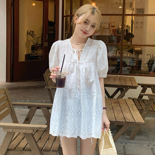 夏季女装韩版批发设计感泡泡短袖娃娃，衫蕾丝镂空中长款衬衫潮
