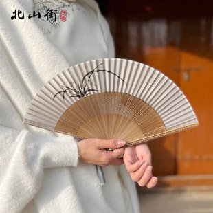 北山街6寸女式中国风舞蹈扇扇子汉服折扇镂空柄手绘竹扇折叠扇