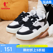 中国乔丹板鞋女2024春季休闲帆布波浪鞋厚底增高面包鞋运动鞋