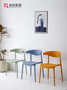 北欧塑料椅子加厚家用餐桌椅可叠放靠背凳子成人餐椅饭店排队商用