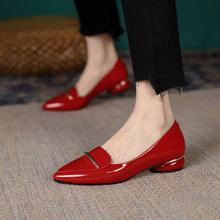 平底鞋女2024春夏季真皮尖头红色，平跟单鞋浅口皮鞋瓢鞋女鞋子