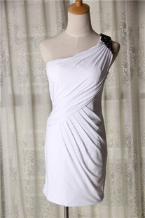 D108白色针织弹力修身单肩短款晚礼服裙派对包臀伴娘外贸