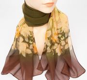 秋冬装饰围脖时尚洋气薄款丝巾，女士百搭中年长条印花丝巾纱巾围巾