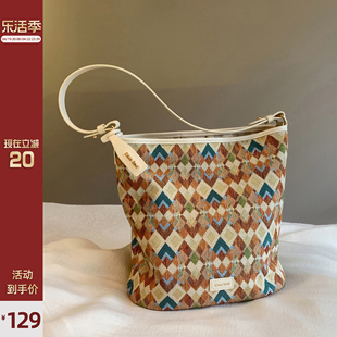 南风chio2nd波西米亚托特包2024年流行的包包，女大容量单肩斜挎包
