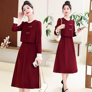 酒红色套装裙女2024春装，时尚优雅复古新中式假两件连衣裙