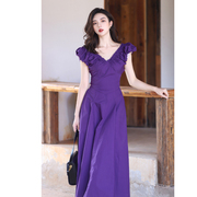 法式复古紫色V领连衣裙2024小飞袖修身显瘦露背长裙子女夏季