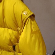 反季2021年短款黄色轻薄羽绒服F女冬小个子设计感小众外套爆