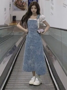 蓝色牛仔背带裙女2024春夏季韩版时尚高级感小个子显瘦连衣裙