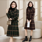 两件套格子连衣裙2023冬季韩版女装短外套搭配中长款裙子套装
