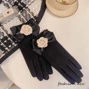 原创黑色珍珠花朵蝴蝶结加厚气质，羊毛羊绒分指手套韩国骑车手套女