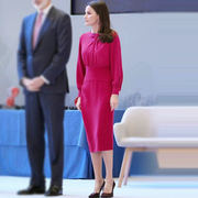 凯特王妃明星同款女装，2024年春季高级感玫红色气质修身连衣裙