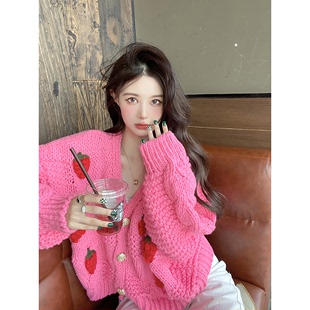 韩系温柔粉色毛衣开衫女春秋季甜美草莓针织，加厚外套v领短款上衣