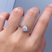 白18k金铂金(金铂金)钻石，戒指20分30分50分钻戒女求定结婚情侣对戒显钻