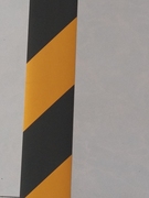 黄黑色(黄黑色)警示胶，带宽5cm医院地面，隔离划线反光条防氺耐磨自粘不透底
