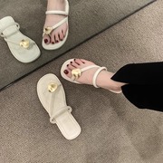 拖鞋女2024夏季外穿白色法式绝美高级感夹趾海边泰国平底凉鞋