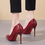 高跟鞋女细跟2022年百搭性感，漆皮防水台红色尖头女鞋单鞋春季