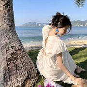 三亚旅游露背沙滩裙女2024年白色，裙子海边度假超仙拍照连衣裙长裙