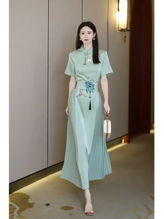 新中式国风改良旗袍高端精致奢华大牌夏季气质名媛绿色连衣裙女士