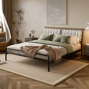 天坛家具软包铁艺床现代简约双人钢架床加厚加固高端主卧铁架床