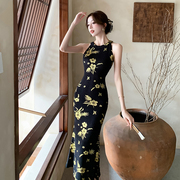 新中式气质名媛烫金连衣裙女性感，修身显瘦改良旗袍印花弹力裹裙