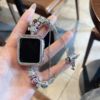 适用applewatch表带水晶串珠款iwatchs78吊坠金属表带，苹果手表se654代手链调节表带女夏潘多拉高级感