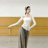 现代舞印花蕾丝拼接修身套指上衣，舞蹈服中国舞练功服秋冬瑜伽艺考