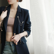 warmo设计感胸针西装外套，女2024春季韩版直筒，通勤气质西服