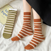 不过时的条纹风格羊绒，双针袜子女日系条纹堆堆袜秋冬保暖中筒袜