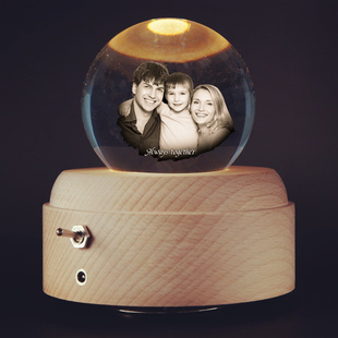 照片diy私人定制水晶球音乐盒新人，结婚纪念日送女友生日礼物