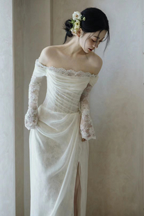 法式轻婚纱新娘结婚高级感简约一字肩长袖蕾丝出门纱白色超仙礼服